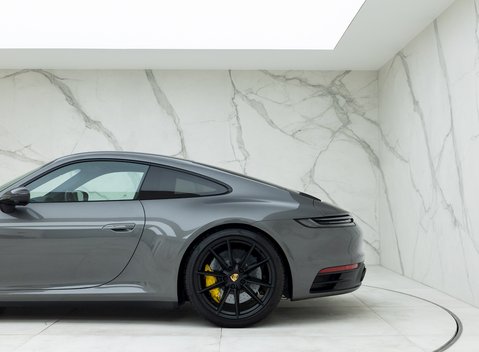 Porsche 911 (992) Carrera S 28