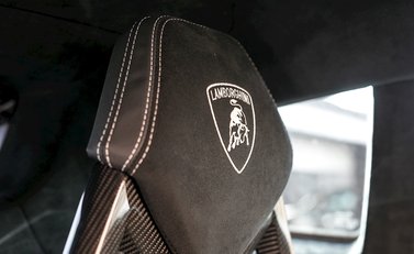 Lamborghini Huracan Performante 16