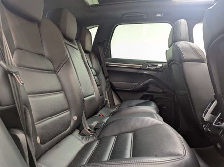 Porsche Cayenne 4.8 Cayenne V8 T Tiptronic S 4WD 5dr 49