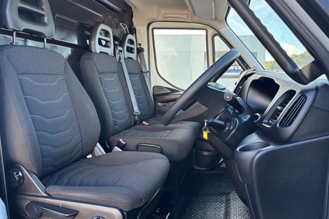 Iveco Daily 65C17 H/D 4100wb Panel Van - Air Con - Direct from the MOD 4