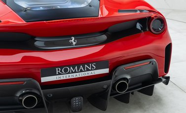Ferrari 488 Pista 29