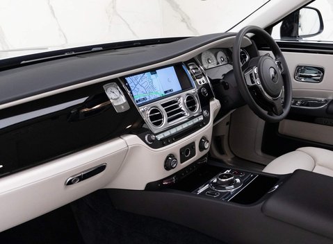 Rolls-Royce Ghost V12 SWB 15