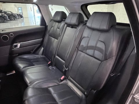 Land Rover Range Rover Sport 3.0 SD V6 HSE Auto 4WD Euro 6 (s/s) 5dr 19