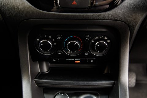 Ford Ka+ ZETEC 30