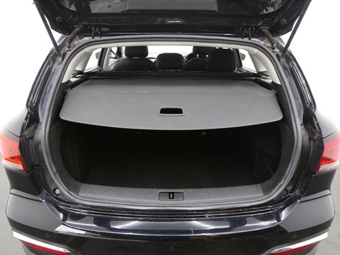 MG MG5 52.5kWh Excite Auto 5dr 26