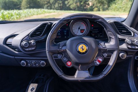Ferrari 488 Spider 12