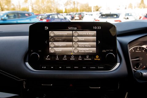 Nissan Qashqai DIG-T N-CONNECTA MHEV 28