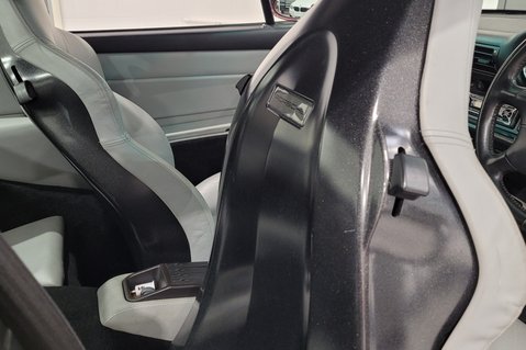 Porsche 911 TURBO 18