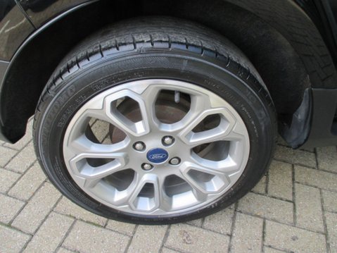 Ford Ecosport 1.0T EcoBoost Titanium Euro 6 (s/s) 5dr 10