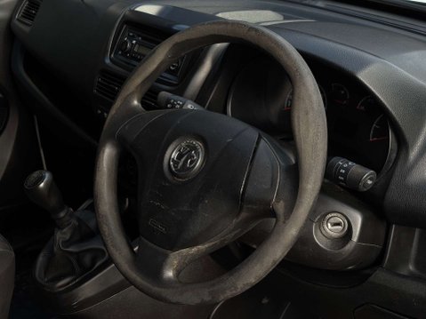 Vauxhall Combo 1.2 Combo 2000 L1H1 CDTi Sportive 36