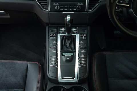 Porsche Macan 3.0T V6 GTS PDK 4WD Euro 6 (s/s) 5dr 10