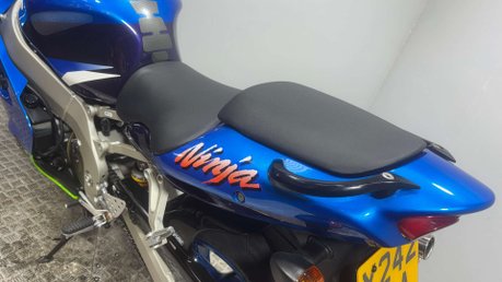 Kawasaki ZX ZX9R 2000 ONLY 6K 1 OWNER RUNNING PROJECT BIKE SPORT BIKE 19