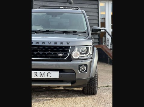 Land Rover Discovery 3.0 SD V6 HSE SUV 5dr Diesel Auto 4WD Euro 5 (s/s) (255 bhp) 6