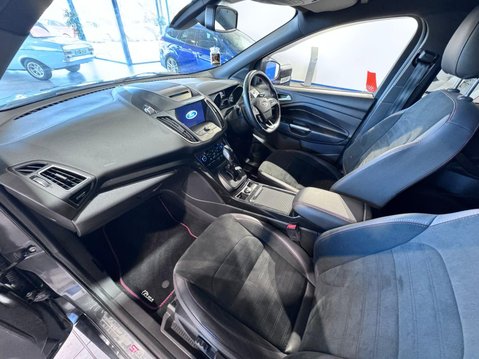 Ford Kuga 2.0 TDCi ST-Line Powershift Euro 6 5dr 31