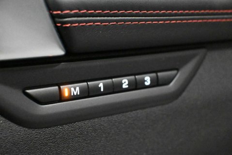 Land Rover Discovery Sport 1.5 Discovery Sport R-Dynamic HSE P300e Auto 4WD 5dr 16