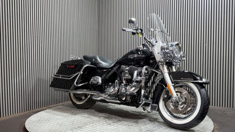 Harley-Davidson Touring 1690 FLHRC ROADKING CLASSIC 2012, MANY EXTRAS, LONG MOT 2