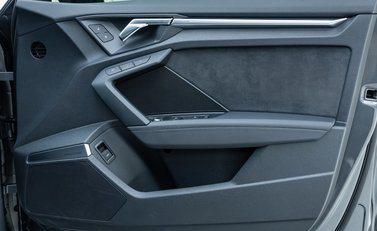 Audi RS3 SPORTBACK VORSPRUNG 27