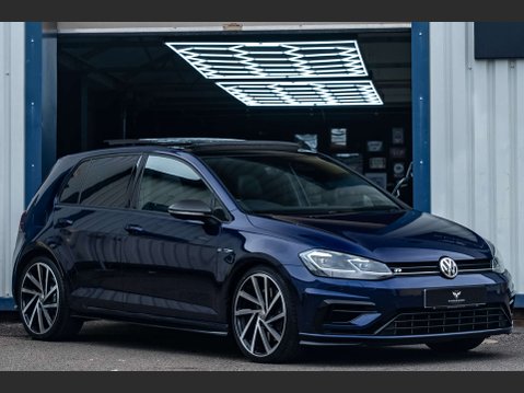 Volkswagen Golf 2.0 Golf R TSi 4Motion Semi-Auto 4WD 5dr 5