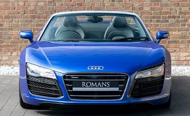 Audi R8 V10 Spyder 4