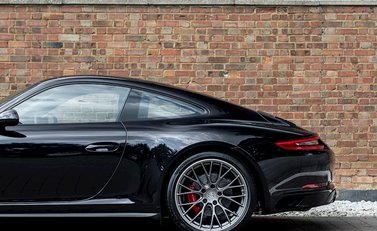 Porsche 911 (991.2) Carrera 4S 25