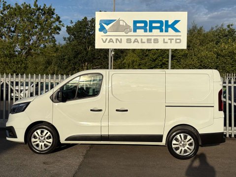 Renault Trafic 2.0 dCi Blue SL28 Sport Panel Van 5dr Diesel Manual L1 H1 Euro 6 (s/s) (130 3