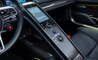 Porsche 918 Spyder 29