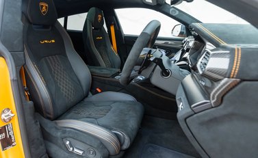 Lamborghini Urus Performante 11