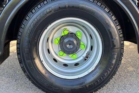 Iveco Daily 70C18D Crew Cab Dropside with Tail Lift - Air Con - Low Miles 33