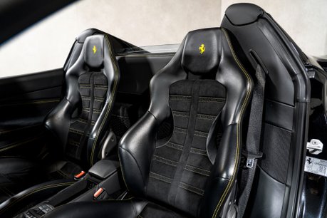 Ferrari 488 SPIDER. CARBON INTERIOR. PASSENGER DISPLAY. LIFT. CARPLAY. FRONT END PPF. 22