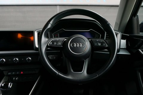 Audi A1 1.0 A1 Sportback 30 TFSI Sport Semi-Auto 5dr 6