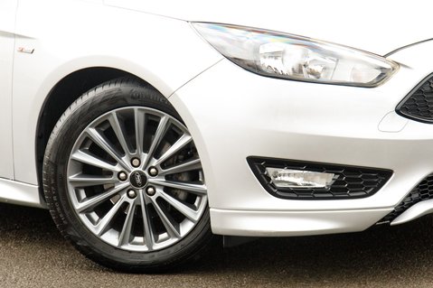 Ford Focus ST-LINE 8