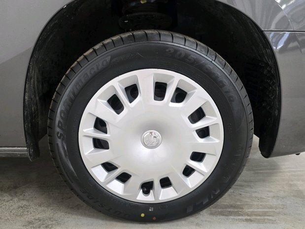 Vauxhall Combo VAUXHALL COMBO CARGO L1 DIESEL 2300 1.5 Turbo D 100ps H1 Pro Van 2