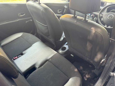 Renault Clio 1.1 Clio Dynamique TomTom 16v 5dr 17