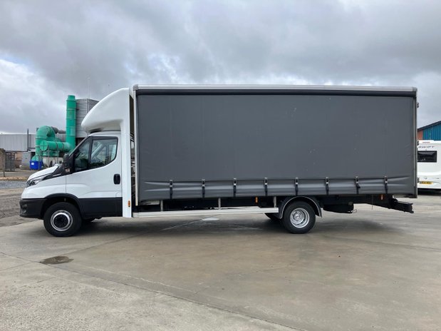 Iveco Daily Daily 72C18HA8 Hi-Matic Business Curtainsider 5