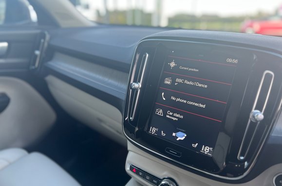 Volvo XC40 2.0 T4 INSCRIPTION PRO AUTO PETROL 26