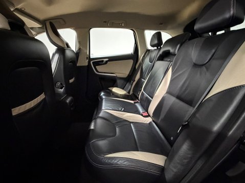 Volvo XC60 D5 R-DESIGN AWD 19