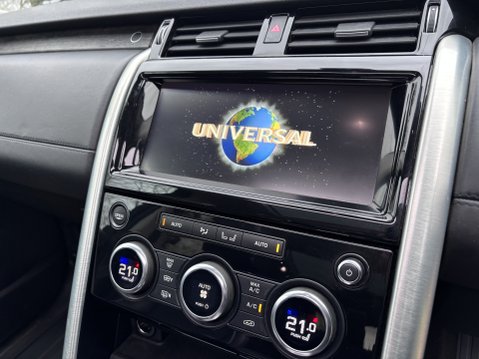 Land Rover Discovery TD6 HSE LUXURY 11