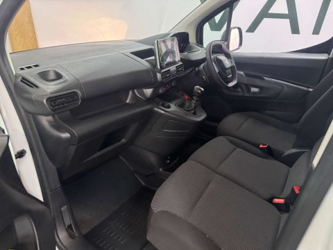 Peugeot Partner 1.5 Partner Professional Premium+ BHDi 24
