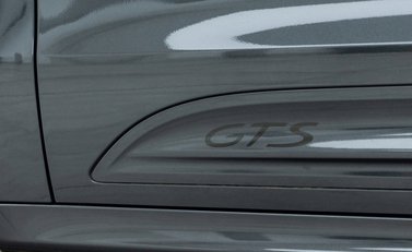 Porsche Macan GTS 26
