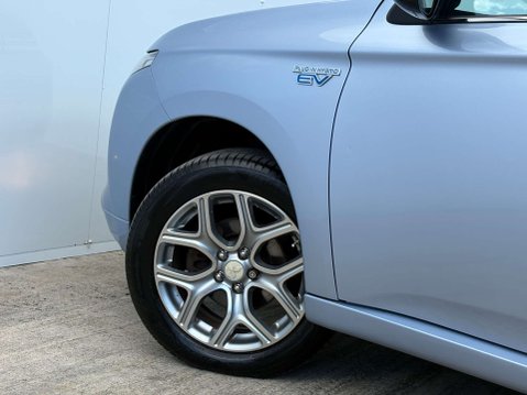 Mitsubishi Outlander 2.0 Outlander GX 4h PHEV Auto 4WD 5dr 46