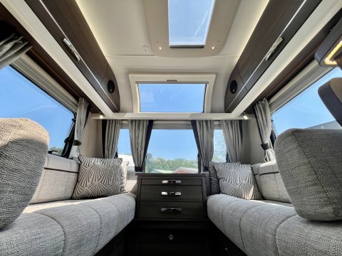 Elddis Affinity  550 11