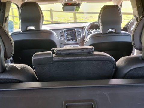 Volvo XC90 D5 POWERPULSE MOMENTUM AWD 36