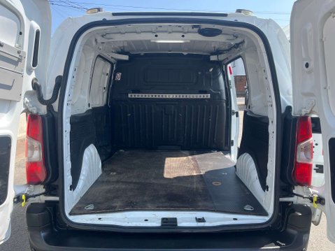 Vauxhall Combo 1.6 Combo 2300 Edition S/S 31