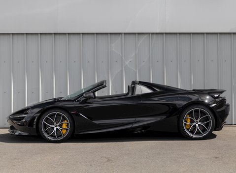 McLaren 720S Spider Performance 2