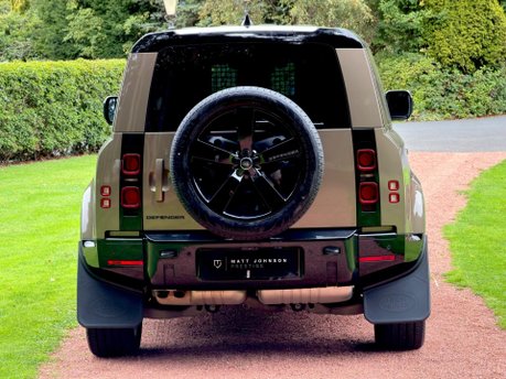Land Rover Defender HARD TOP X-DYNAMIC HSE 19