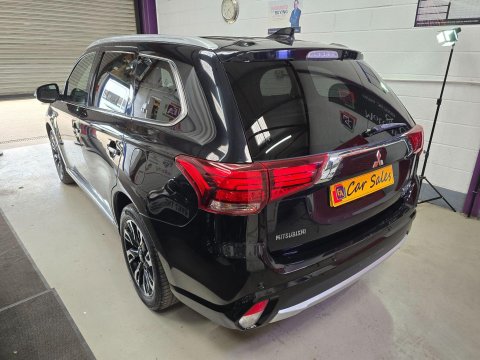Mitsubishi Outlander 2.0h 12kWh 4hs CVT 4WD Euro 6 (s/s) 5dr 8