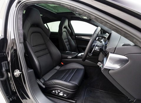 Porsche Panamera Turbo 10