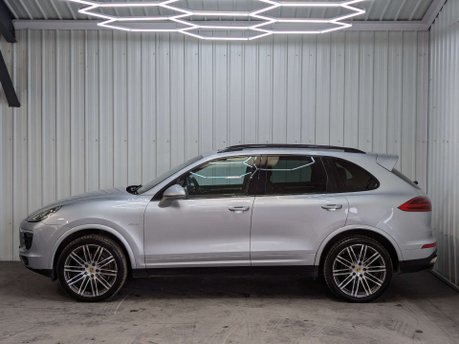 Porsche Cayenne 3.0 Cayenne D Platinum Edition V6 Tiptronic S A 4WD 5dr 15