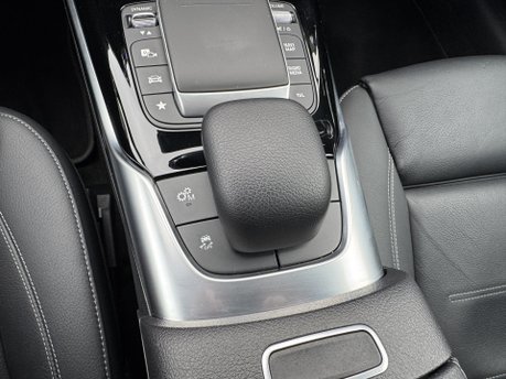 Mercedes-Benz CLA Class CLA 35 AMG 4Matic Premium Auto Petrol Coupe PARKTRONIC/HEATED SEATS/SAT NAV 16