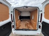 Renault Trafic AUTO SWB L1H1 Low Roof LL31 Air Con Alloys Cruise Nav EURO 6 7